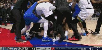 1675550406733068467.gif hunzhan.gif